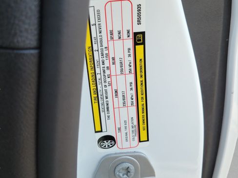 Used 2025 Chrysler Pacifica Select FWD image 32