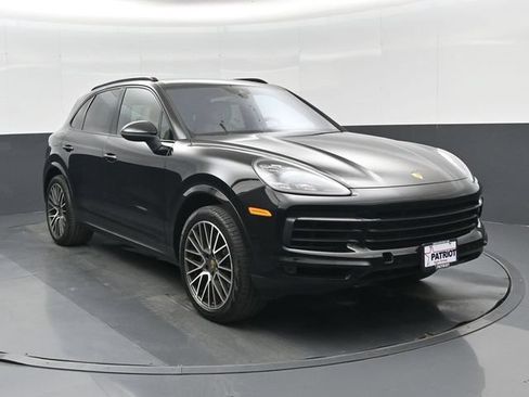 Used 2020 Porsche Cayenne AWD/4WD image 1