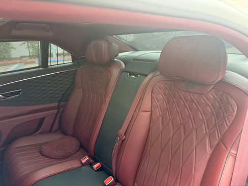 Used 2022 Bentley Flying Spur W12 AWD/4WD image 5