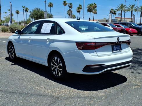 Certified 2025 Volkswagen Jetta S FWD image 5