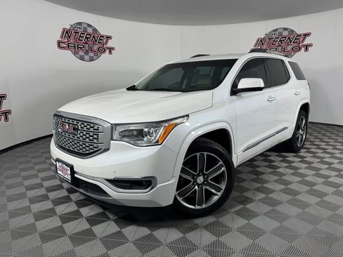 Used 2019 GMC Acadia Denali w/ Technology Package image 1
