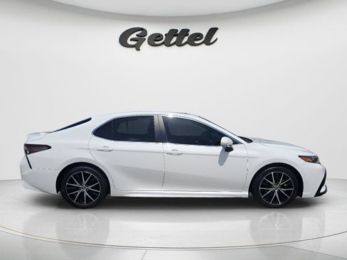 Certified 2024 Toyota Camry SE FWD image 4