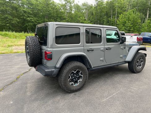 Used 2022 Jeep Wrangler Unlimited Rubicon 4xe w/ Cold Weather Group AWD/4WD image 5