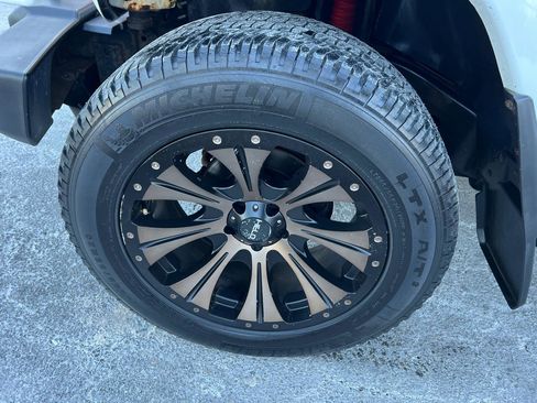 Used 2014 Jeep Wrangler Unlimited Sahara w/ Connectivity Group image 29