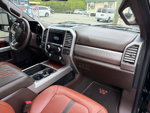 Used 2019 Ford F450 King Ranch w/ King Ranch Ultimate Package AWD/4WD image 22