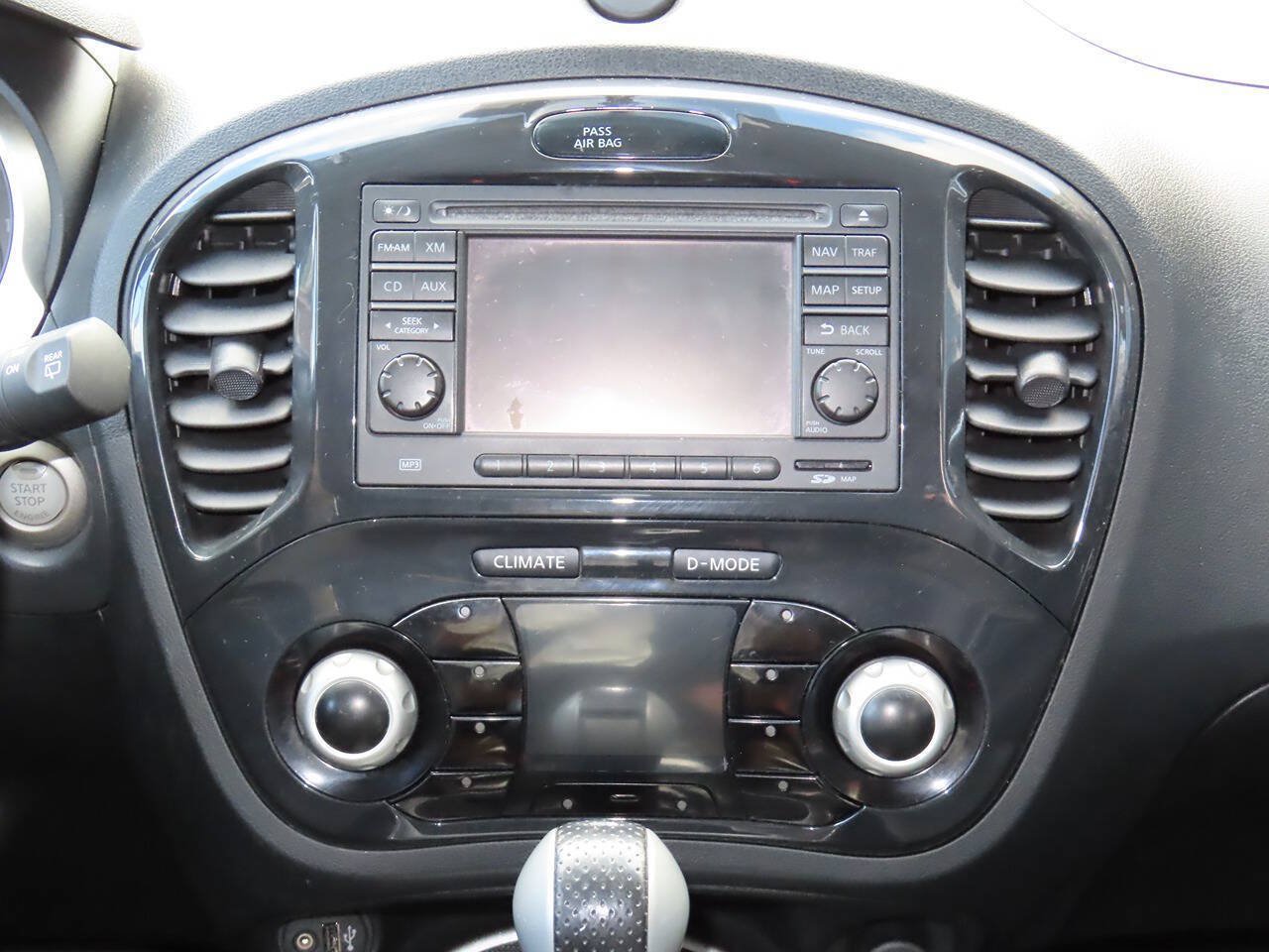 Used 2013 Nissan Juke SL AWD/4WD image 14