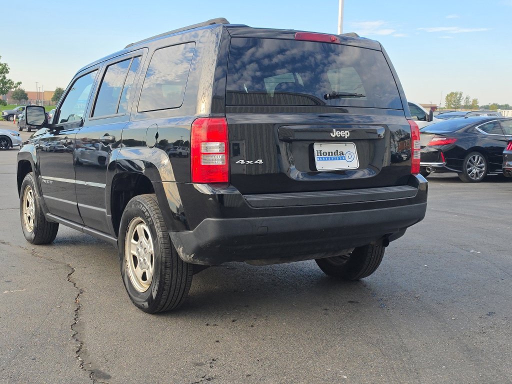 Used 2016 Jeep Patriot Sport w/ Power Value Group AWD/4WD image 5