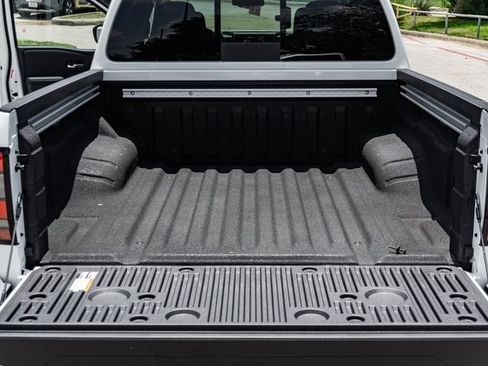 New 2025 Nissan Frontier SV w/ SV Convenience Package image 26