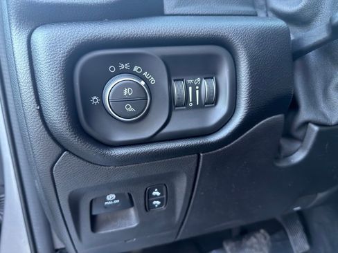 Used 2019 RAM 1500 Laramie image 14