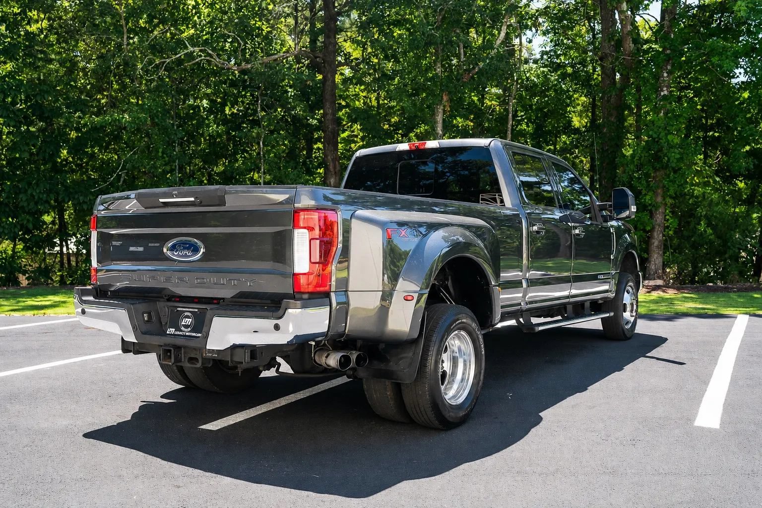 Used 2017 Ford F350 Lariat w/ Lariat Ultimate Package AWD/4WD image 6