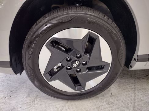 Certified 2024 Hyundai Kona SEL FWD image 6