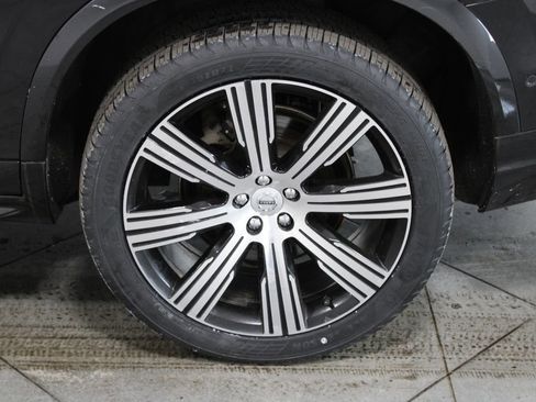 Used 2024 Volvo XC90 T8 Plus w/ Protection Package Premier AWD/4WD image 18