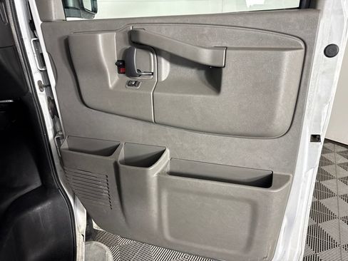 Used 2020 GMC Savana 2500 w/ Driver Convenience Package RWD image 33