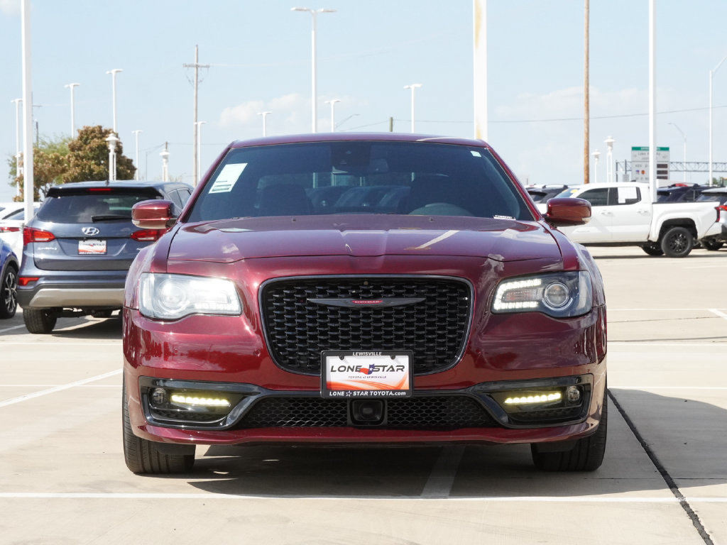 Used 2023 Chrysler 300 S w/ Comfort Group RWD image 3