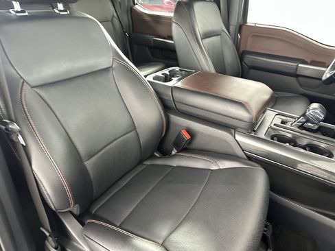 Used 2021 Ford F150 Lariat w/ Equipment Group 502A High AWD/4WD image 30