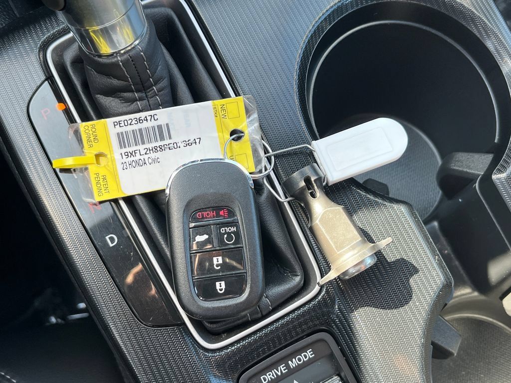Used 2023 Honda Civic Sport image 13