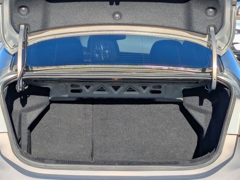 Used 2017 Chevrolet Cruze LT w/ Convenience Package image 33