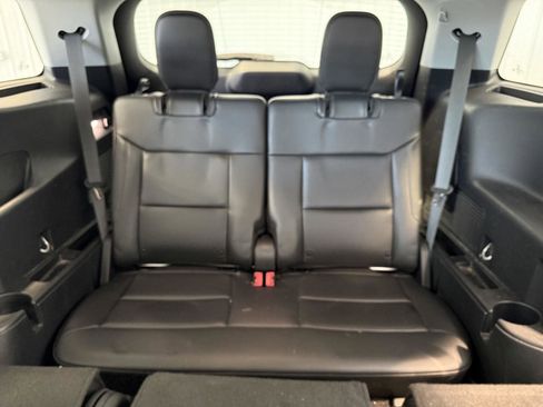 Used 2023 Ford Explorer XLT w/ Equipment Group 202A image 25