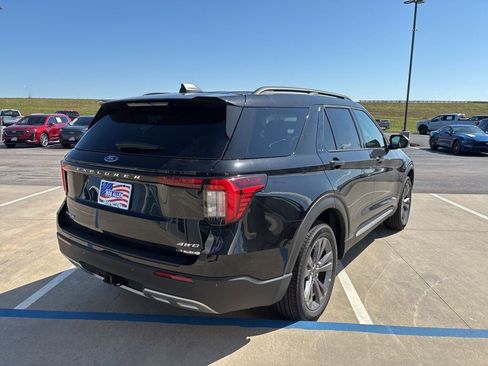 New 2025 Ford Explorer Active w/ Active Comfort Package image 5