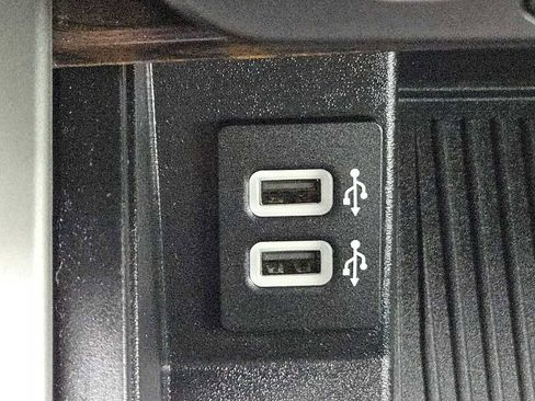 Used 2019 Ford F150 Lariat image 19