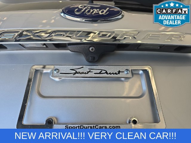 Used 2017 Ford Explorer XLT w/ Equipment Group 202A FWD image 19