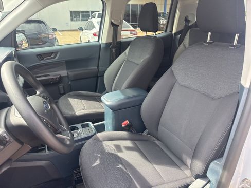 Used 2025 Ford Maverick XL image 13