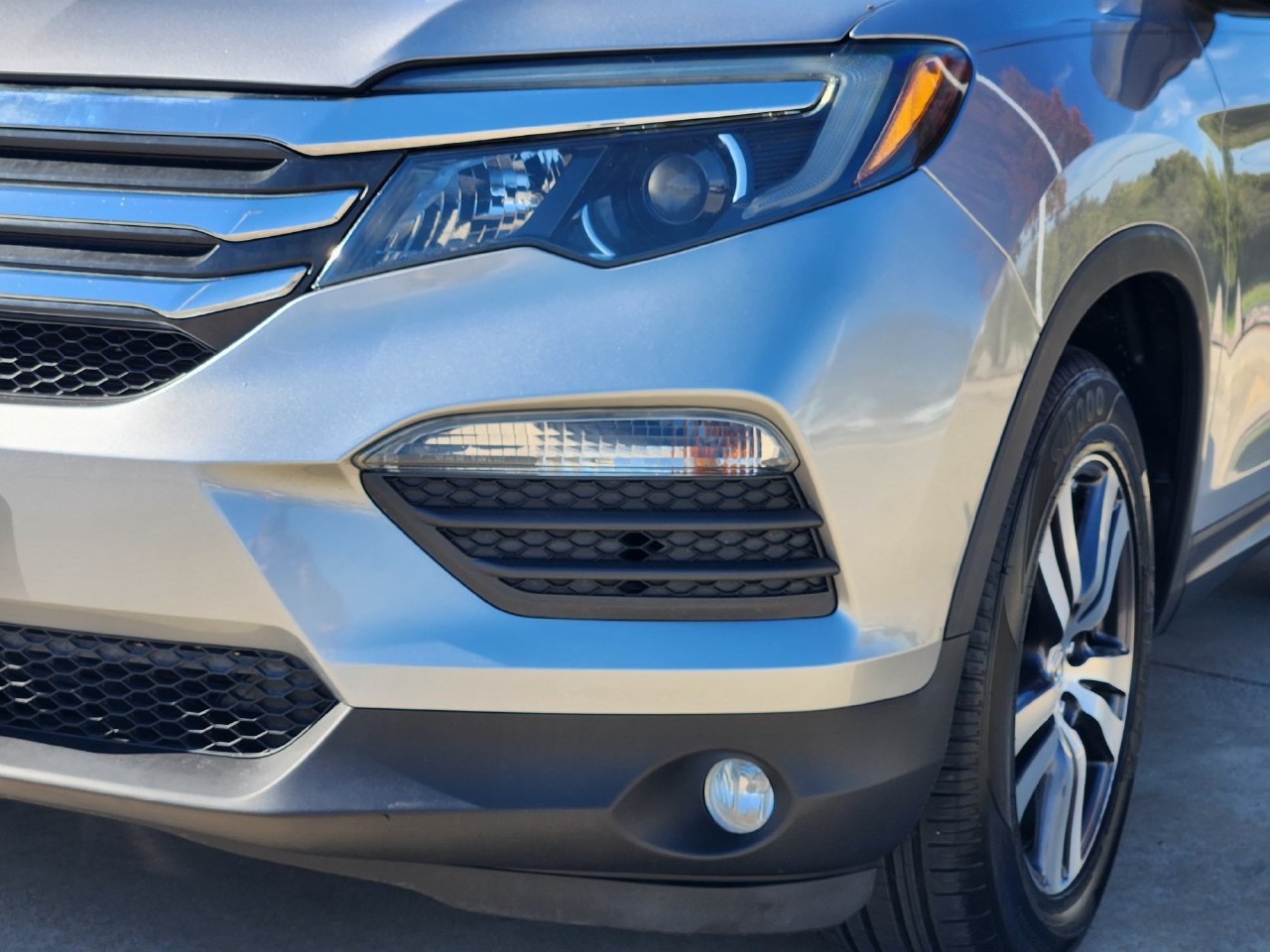 Used 2018 Honda Pilot EX image 9