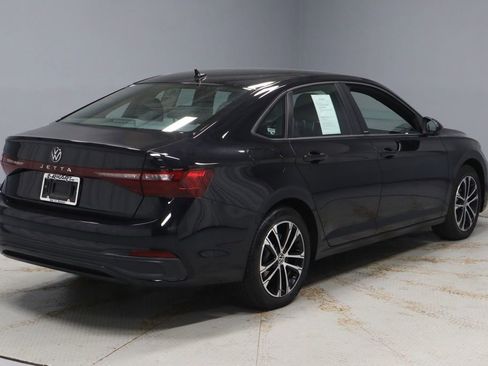 Used 2025 Volkswagen Jetta Sport FWD image 8