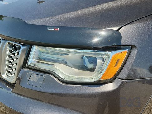 Used 2018 Jeep Grand Cherokee Summit w/ Platinum Series Group image 8