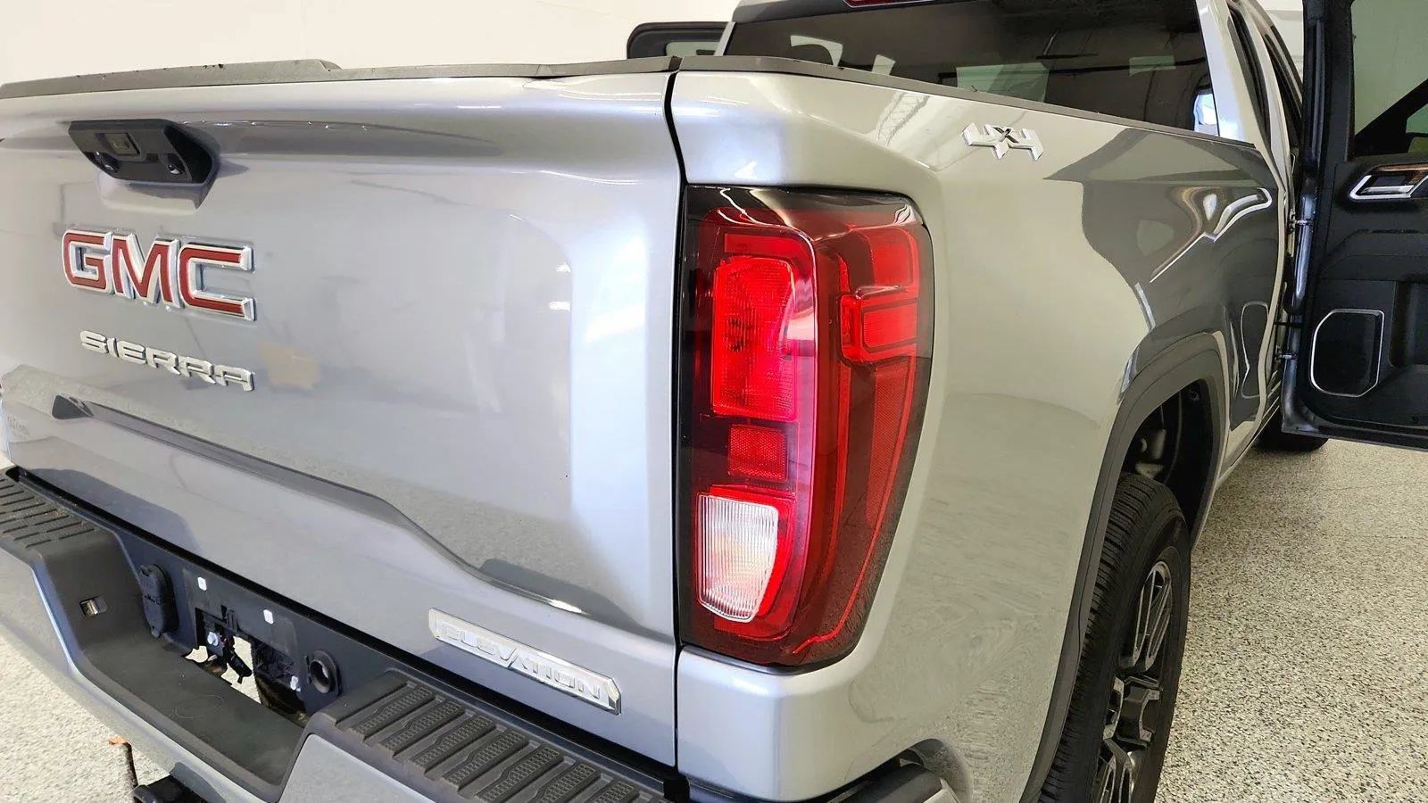Used 2023 GMC Sierra 1500 Elevation AWD/4WD image 42