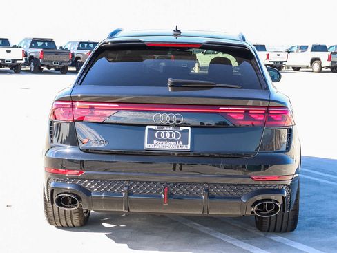 New 2025 Audi RS Q8 performance image 6