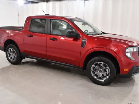 New 2026 Ford Maverick XLT w/ XLT Luxury Package AWD/4WD image 5