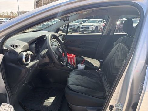 Used 2024 Nissan Versa S w/ S Plus Package image 9