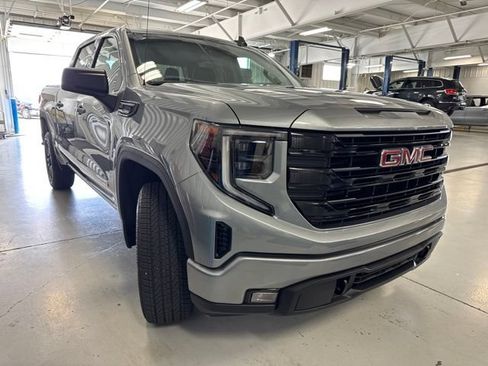 Used 2025 GMC Sierra 1500 Elevation AWD/4WD image 36