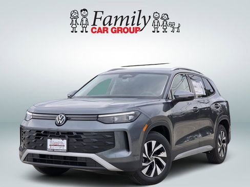 New 2026 Volkswagen Tiguan S FWD image 1
