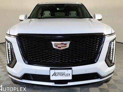 Used 2026 Cadillac Escalade Platinum Sport AWD/4WD image 2