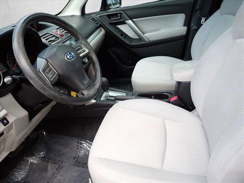 Used 2015 Subaru Forester 2.5i Premium w/ All-Weather Package AWD/4WD image 10
