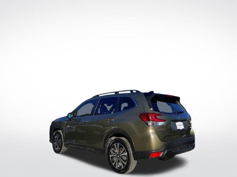 Used 2024 Subaru Forester Limited image 5