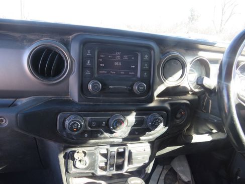 Used 2021 Jeep Wrangler Unlimited Sport w/ Cold Weather Group image 7