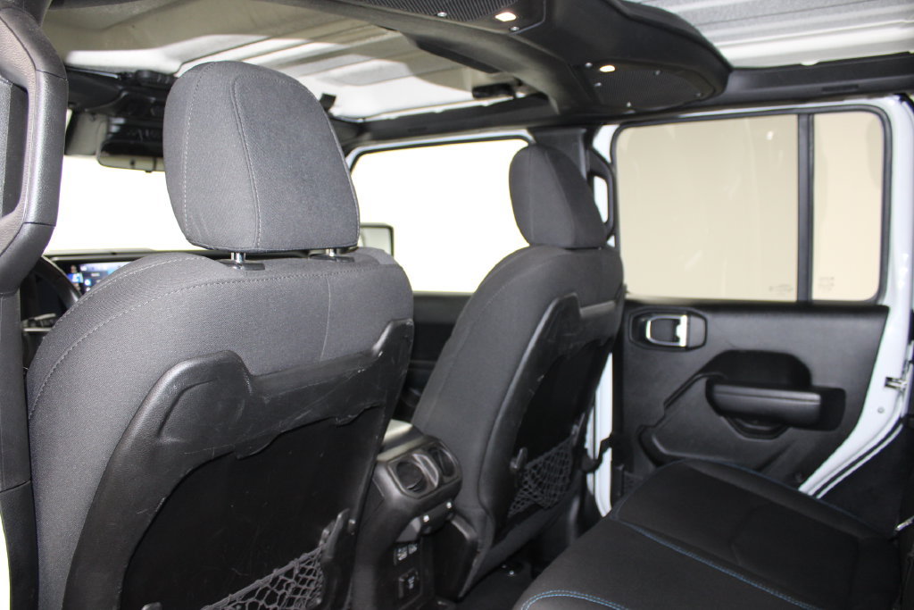 Used 2024 Jeep Wrangler Unlimited Rubicon 4xe AWD/4WD image 18