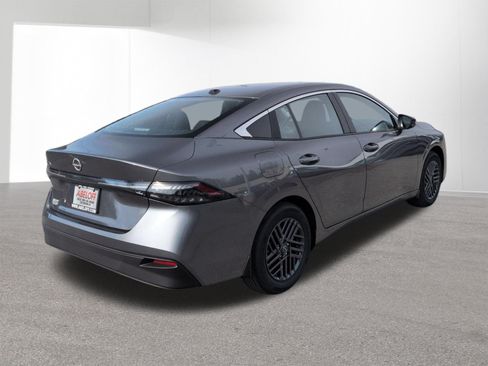New 2026 Nissan Sentra SV w/ SV Convenience Package FWD image 5