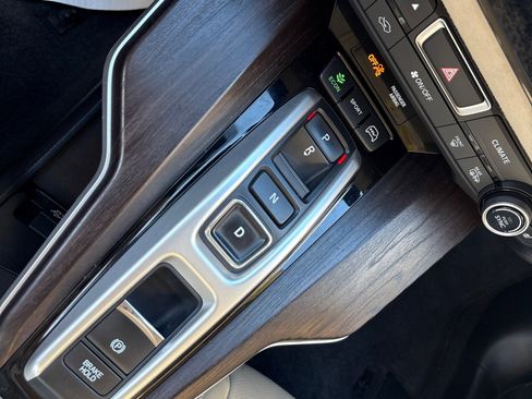 Used 2018 Honda Clarity Touring image 16