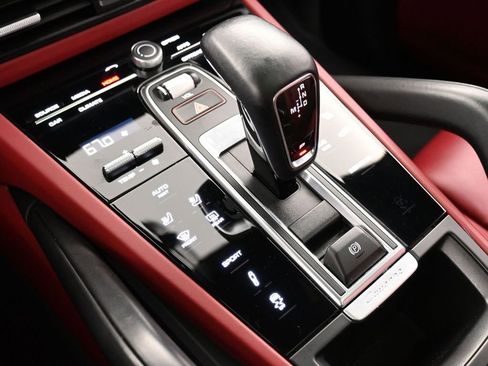 Certified 2023 Porsche Cayenne S Platinum AWD/4WD image 22