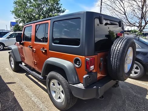 Used 2011 Jeep Wrangler Unlimited Sport AWD/4WD image 3