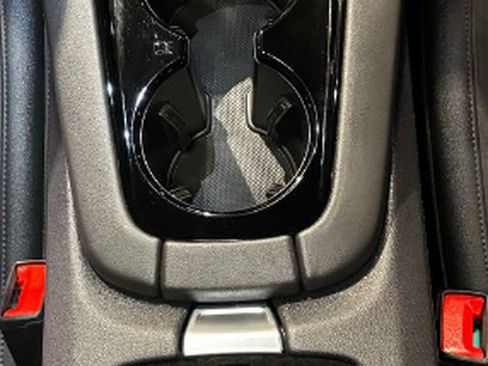 Used 2023 Audi e-tron GT Premium Plus image 36