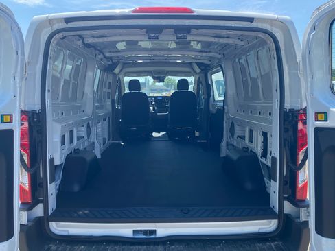 New 2024 Ford Transit 250 Low Roof RWD image 15