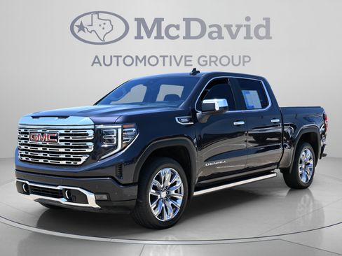 Used 2023 GMC Sierra 1500 Denali w/ Denali Reserve Package AWD/4WD image 1
