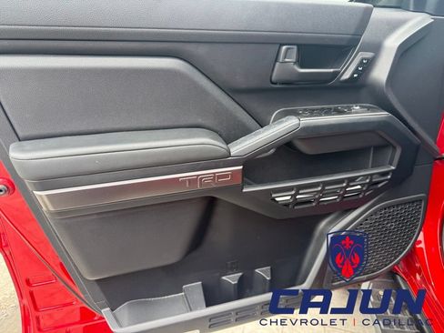 Used 2026 Toyota 4Runner TRD Off-Road Premium AWD/4WD image 11