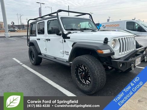 Used 2018 Jeep Wrangler Unlimited Sport S image 2