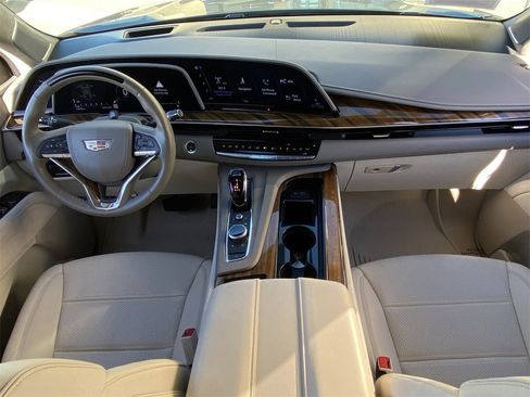 Certified 2024 Cadillac Escalade Sport Platinum image 16